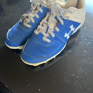 Under Armour  Girls Blue and White Softball Cleats